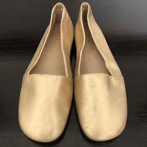 Aerosoles Gold Flat